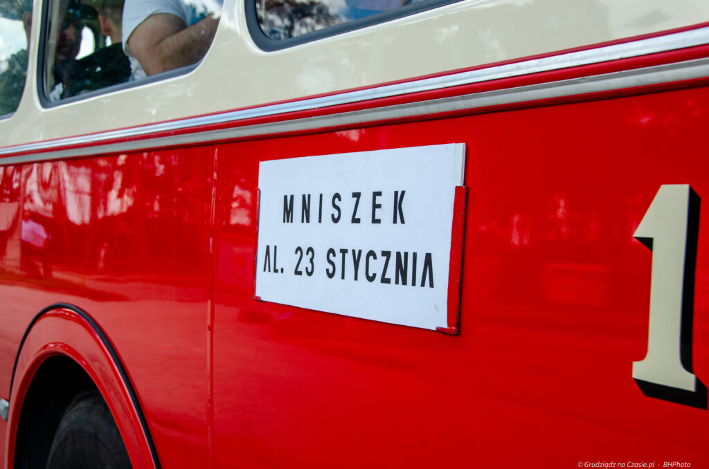 DSC_6351-1024x678 Zabytkowe autobusy na ulicach Grudziądza – wyjątkowa podróż w czasie!